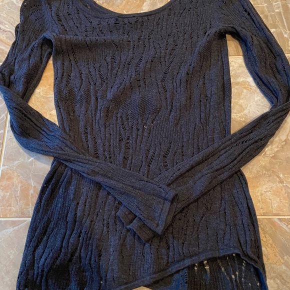 Express asymmetrical sweater - Picture 11 of 11